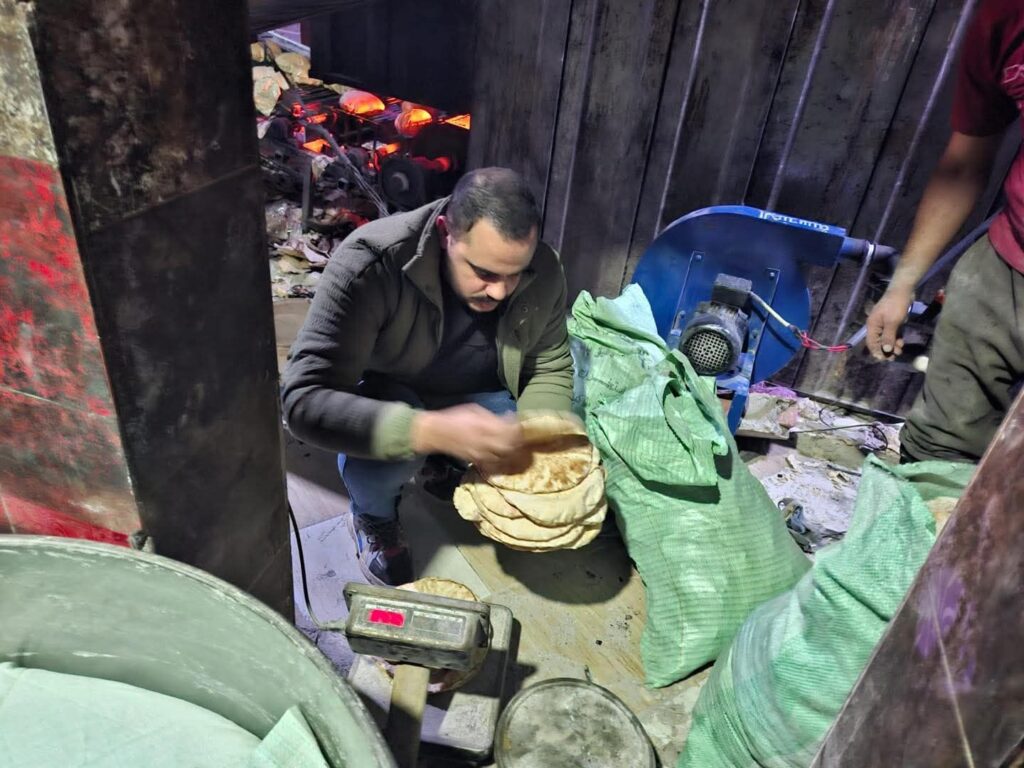 fb_img_17705440911563151601342370285127-1024x768 محافظ الغربية يوجّه بحملة مفاجئة على مخابز صا الحجر لضبط منظومة الخبز المدعم