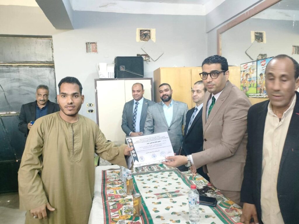 fb_img_17712359327475001077590326456-1024x768 نائب محافظ الأقصر يشهد ختام برنامج تأهيل الشباب وذوي الهمم لسوق العمل وريادة الأعمال