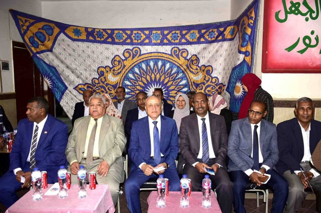 fb_img_17713260946371719024571283014570-1024x682 محافظ الأقصر يفتتح&nbsp; فعاليات مهرجان "إبداع بلا حدود" بمدرسة سيدي أبو الحجاج الابتدائية