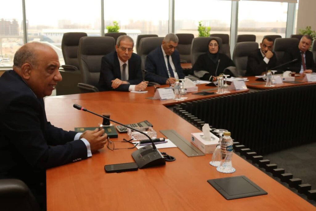 fb_img_17713274954692226387136813933114-1024x683 وزير الكهرباء والطاقة المتجددة يجتمع برؤساء شركات إنتاج الكهرباء لمتابعة أنماط التشغيل الجديدة وخفض معدلات استهلاك الوقود والالتزام بإنهاء الصيانة المجدولة قبل فصل الصيف