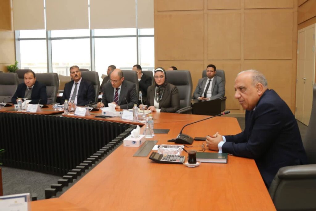 fb_img_17713274996885102518673672633125-1024x683 وزير الكهرباء والطاقة المتجددة يجتمع برؤساء شركات إنتاج الكهرباء لمتابعة أنماط التشغيل الجديدة وخفض معدلات استهلاك الوقود والالتزام بإنهاء الصيانة المجدولة قبل فصل الصيف