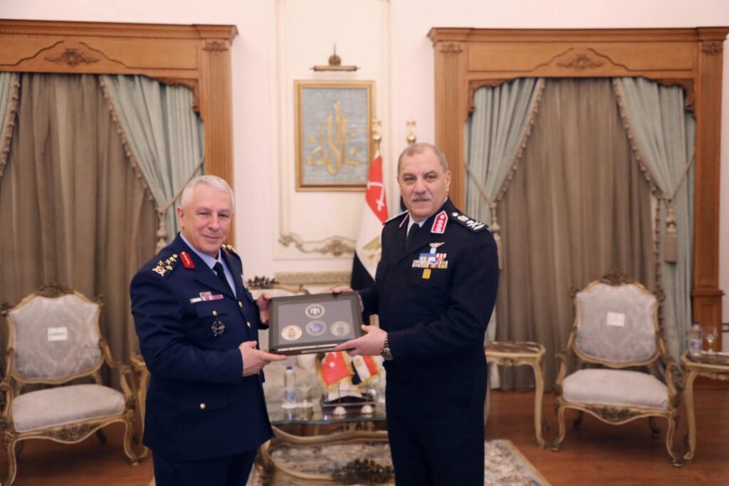 fb_img_17714152348481963089834854548981-1024x682 المتحدث_العسكرى : قائد القوات الجوية يلتقى قائد القوات الجوية التركية