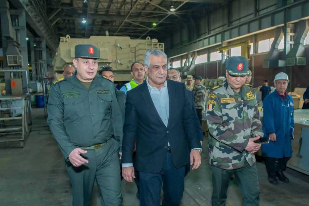 fb_img_17717481995303857156137166969418-1024x682 وزير الدولة للإنتاج الحربي يتابع سير العملية الإنتاجية بمصنع إنتاج وإصلاح المدرعات وشركة أبو زعبل للصناعات الهندسية