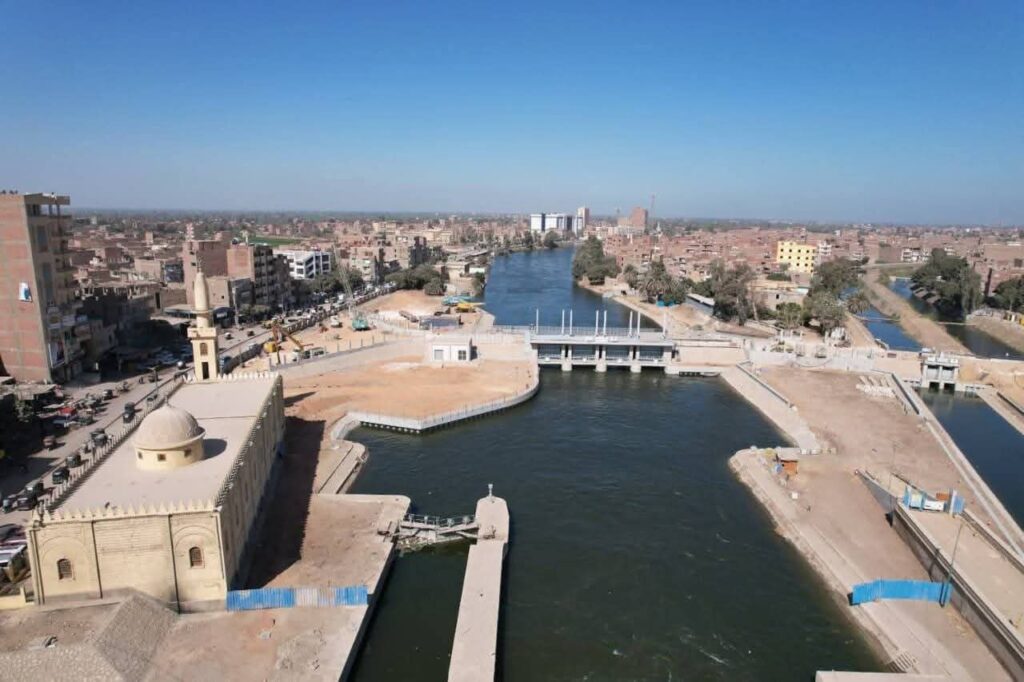 fb_img_17717489651812070785368385455073-1024x682 الدكتور سويلم يتابع موقف الترتيبات النهائية لتشغيل مجموعة قناطر ديروط الجديدة، لتحسين عملية الري في ١.٦٠ مليون فدان بالصعيد