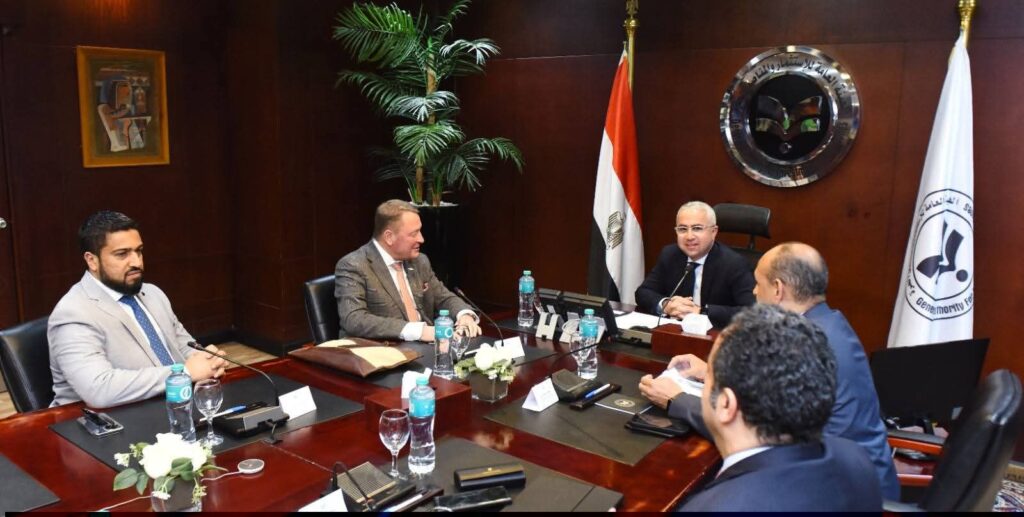 fb_img_17720990972996288444260634039799-1024x517 الهيئة العامة للاستثمار والمناطق الحرة وشركة جارديان جلاس يبحثان خطط توسع الشركة في مصر