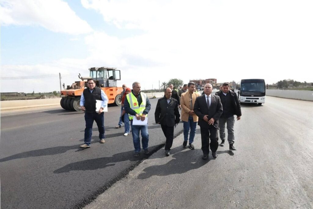 fb_img_17721840820695993060532340000429-1024x682 وزير النقل يتفقد مواقع العمل بمشروع إنشاء طريق حر شرق الرياح التوفيقي في المسافة من بنها حتى المنصورة بطول 73  كم