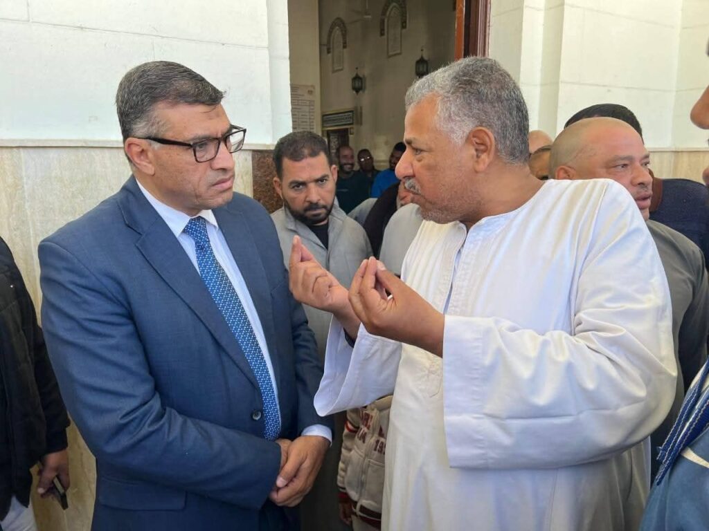 fb_img_17721944176865612787073682726744-1024x768 محافظ قنا يؤدي شعائر صلاة الجمعة بمسجد "ناصر".. ويؤكد: مكتبي مفتوح للجميع