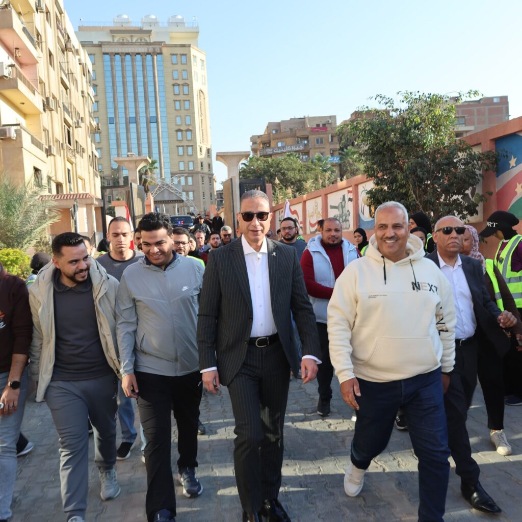 img-20260221-wa00831912756499583761650-1024x1024 في أولى لقاءاته بقطاع الشباب والرياضة… محافظ الجيزة يشارك في تعبئة 10 آلاف كرتونة مواد غذائية لدعم القرى الأكثر احتياجًا بـ10 محافظات