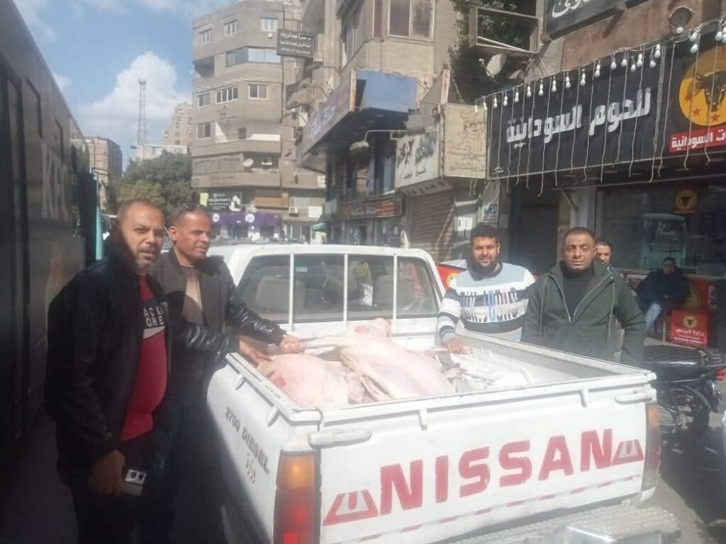 img-20260223-wa01539048658312166616500-1024x768 محافظة الجيزة تضبط 42 طنًا من مصنعات اللحوم والأحشاء والرؤوس الحيوانية والدواجن الفاسدة