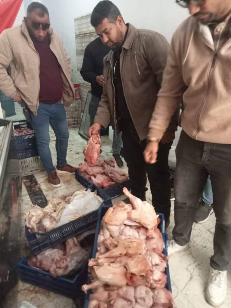 img-20260223-wa01556195629146548036803-768x1024 محافظة الجيزة تضبط 42 طنًا من مصنعات اللحوم والأحشاء والرؤوس الحيوانية والدواجن الفاسدة