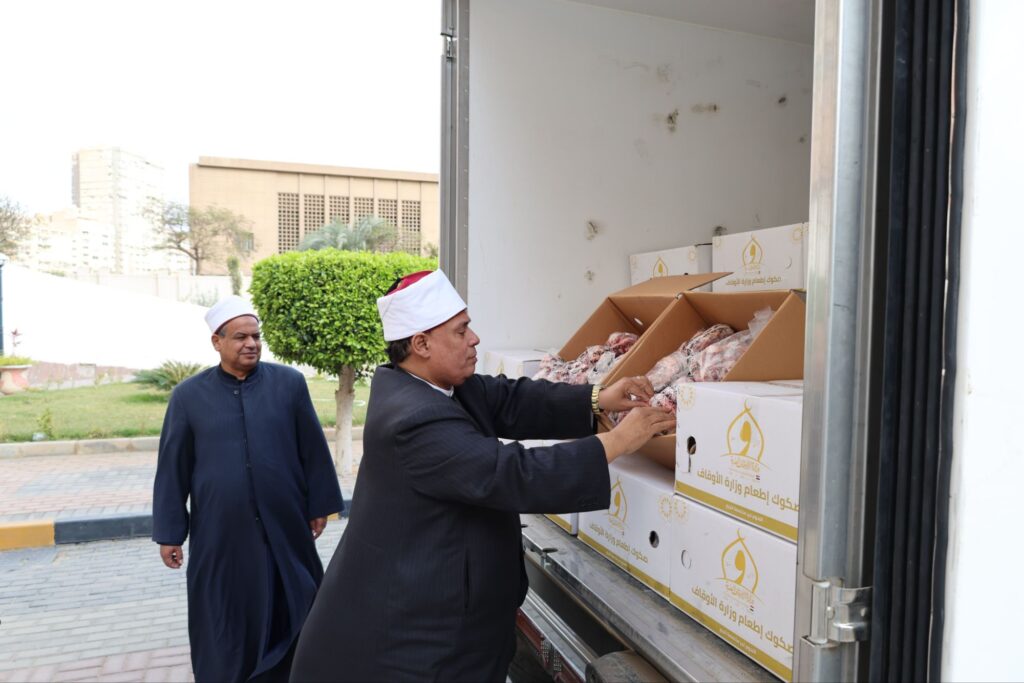 img-20260224-wa00342001898838438125293-1024x683 محافظ الجيزة يشهد تسلُّم 4 أطنان لحوم دفعة جديدة من صكوك «الإطعام» بوزارة الأوقاف لتوزيعها على الأسر الأولى بالرعاية