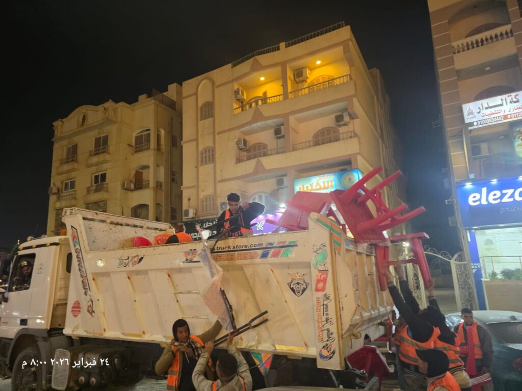 img-20260225-wa00015038388246029086806-1024x768 جهاز مدينة 6 أكتوبر يشن حملة مكبرة لإعادة الانضباط ورفع الإشغالات بالحصرى والحى المتميزة