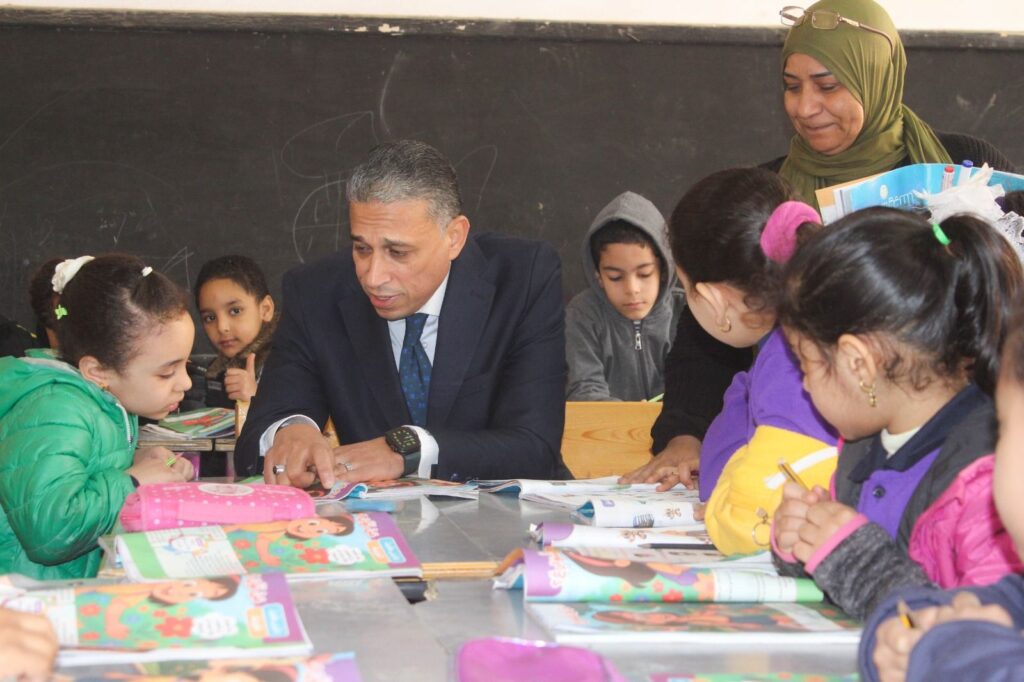 img-20260225-wa00413726482582494424150-1024x682 عطية" يواصل زياراته الميدانية المفاجئة ويتفقد مدارس الهرم والعمرانية