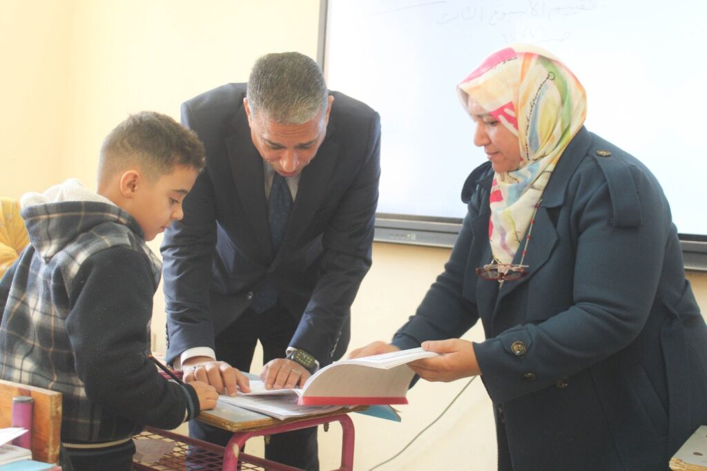 img-20260225-wa0043440814742289259639-1024x682 عطية" يواصل زياراته الميدانية المفاجئة ويتفقد مدارس الهرم والعمرانية