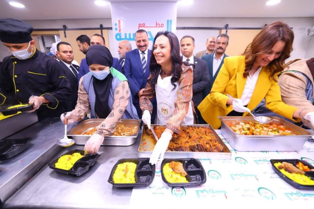 img-20260226-wa00644973208286434631178-1024x682 وزيرة التضامن الاجتماعي تتفقد وحدة إطعام "المحروسة " بمؤسسة يمن الخيرية بـ" الوراق