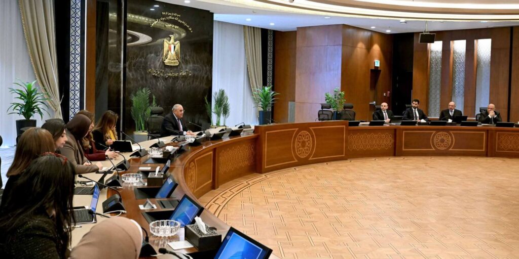 fb_img_17726984278283785800940800615026-1024x512 لتسريع وتيرة تنفيذ برنامج الطروحات الحكومية: