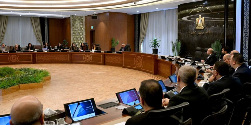 fb_img_17726984303262105350104856608553-1024x512 لتسريع وتيرة تنفيذ برنامج الطروحات الحكومية: