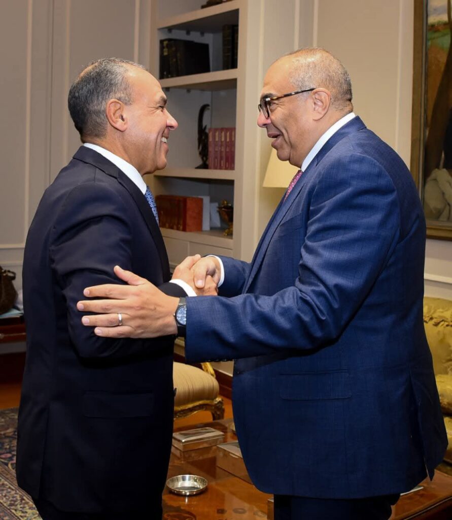 fb_img_17727030893222610761543324552620-891x1024 وزير الخارجية يستقبل المبعوث الخاص للأمم المتحدة لتمويل التنمية