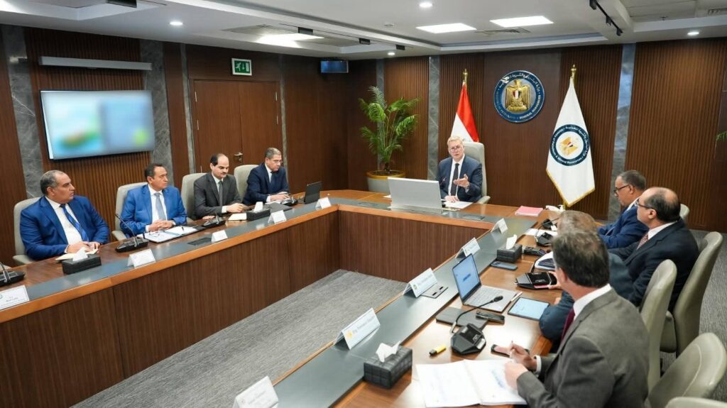 fb_img_17727872201054221512197852761410-1024x575 وزير البترول والثروة المعدنية: برنامج لتعظيم الاستفادة من موارد حقل ظهر بالتعاون مع شركاء الاستثمار