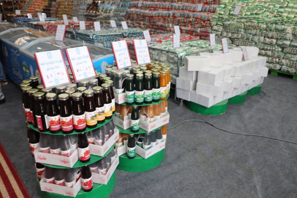 fb_img_17728077919428360542669035694056-1024x683 افتتح د. إبراهيم صابر محافظ القاهرة يرافقه أيمن عشرى رئيس الغرفة التجارية بالقاهرة ، معرض " أهلًا بالعيد "