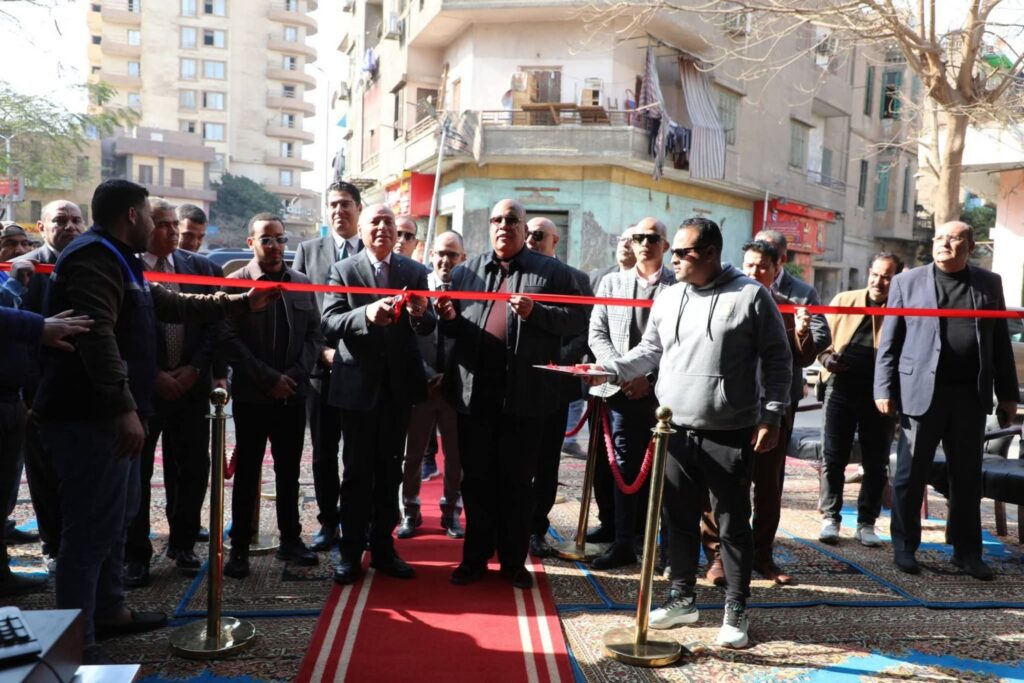 fb_img_17728077971626042356614714546173-1024x683 افتتح د. إبراهيم صابر محافظ القاهرة يرافقه أيمن عشرى رئيس الغرفة التجارية بالقاهرة ، معرض " أهلًا بالعيد "