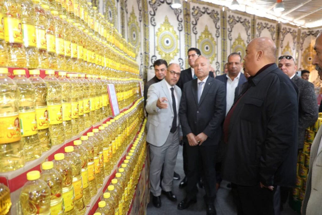 fb_img_17728078030278320518069213228794-1024x683 افتتح د. إبراهيم صابر محافظ القاهرة يرافقه أيمن عشرى رئيس الغرفة التجارية بالقاهرة ، معرض " أهلًا بالعيد "