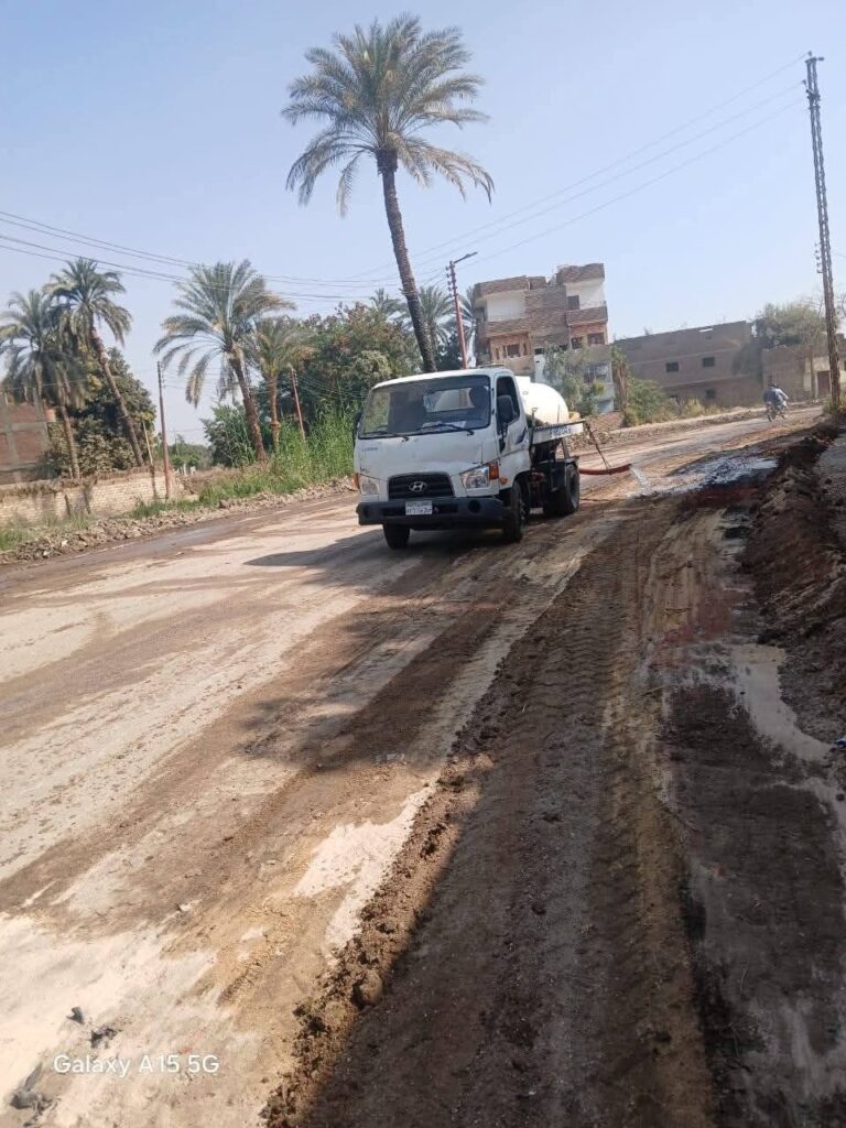 fb_img_17728085706626097815131929105043-768x1024 رئيس مدينة القرنة يتابع جاهزية معدات الحملة الميكانيكية.. وتنفيذ حملة نظافة مكبرة بقريتي الملاحه والضبعية