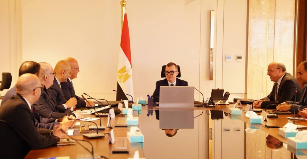 fb_img_17728743948385950168171262238391-1024x533 وزير التخطيط والتنمية الاقتصادية يوجه بإعادة توجيه استثمارات “بنك الاستثمار القومي” و“إن آي كابيتال” لتعظيم أثر التنمية وتمويل البنية التحتية ودعم الشركات الناشئة