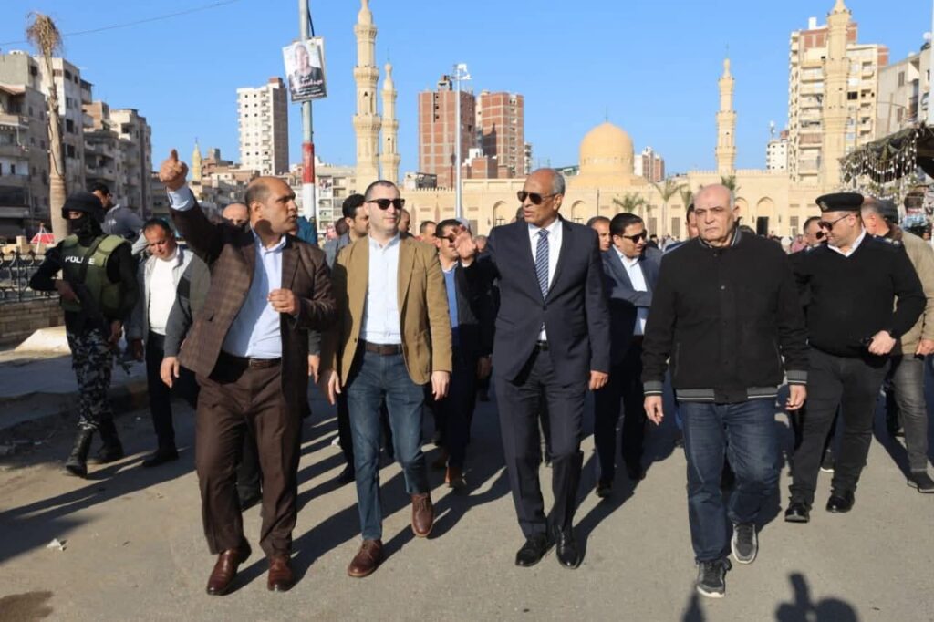 fb_img_17729840766401163666770567363906-1024x682 محافظ كفرالشيخ يتفقد أعمال مشروع تطوير المرحلة الثانية من الميدان الإبراهيمي بمدينة دسوق