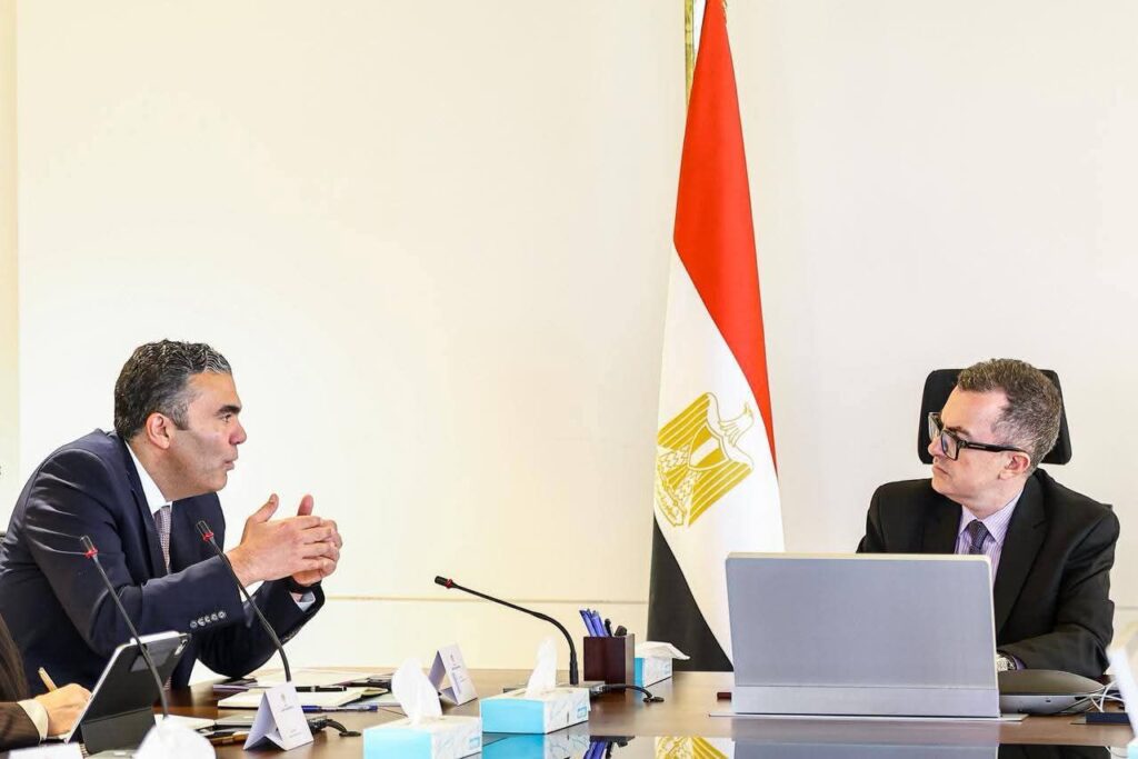 fb_img_17731315263204759614582331137613-1024x683 خلال اجتماع عقده مع مستشار رئيس الوزراء لريادة الأعمال..