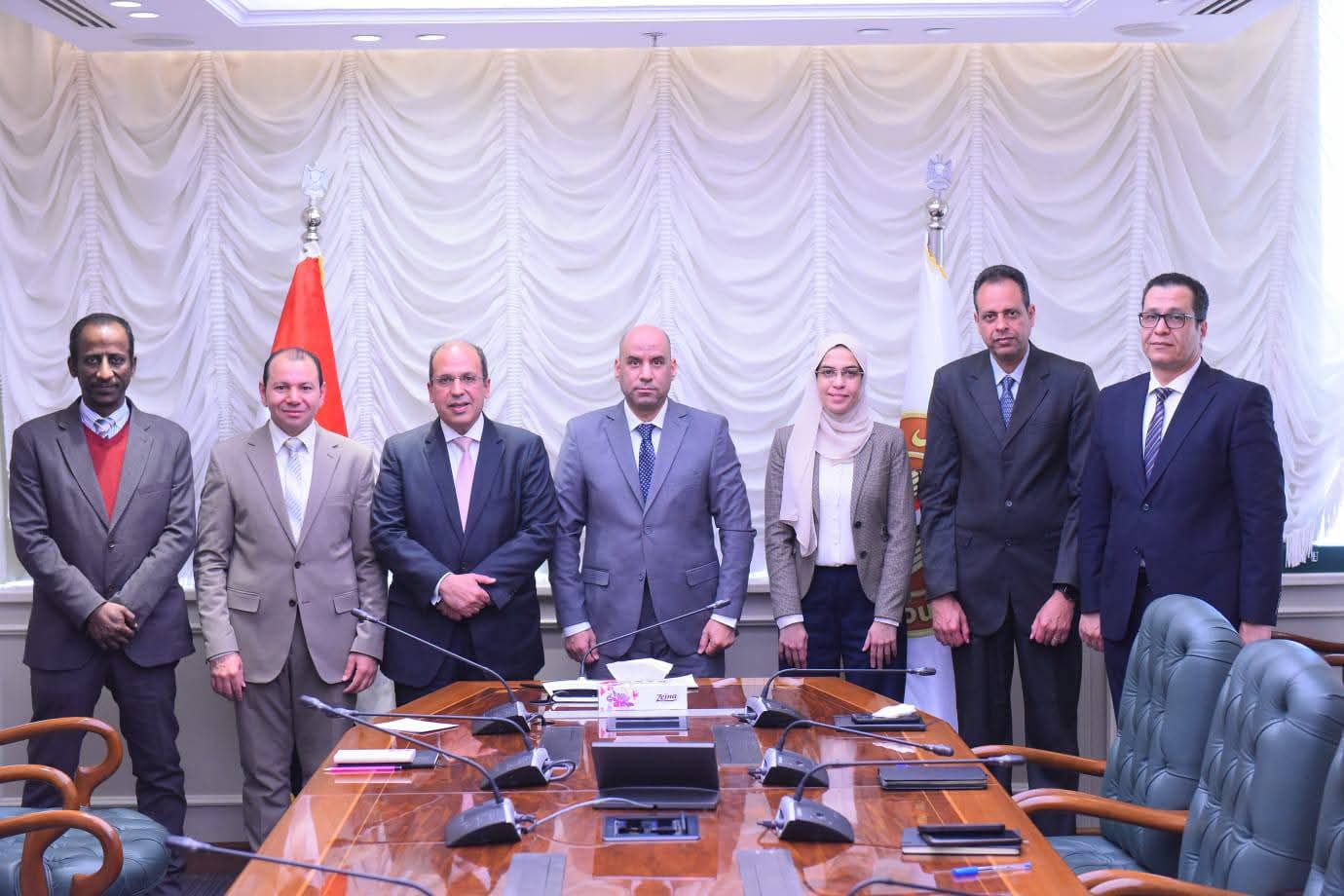 تنفيذًا لتوجيهات فخامة الرئيس السيسي:النجاح الحقيقي لا يقتصر على تخريج شباب جدد فقط بل في تأهيلهم و توفير فرص عمل لهم…