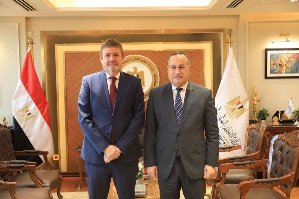 fb_img_17732255745962290706429506213526-1024x682 وزير التعليم العالي يبحث مع المجلس الثقافي البريطاني توسيع آفاق التعاون الأكاديمي والبحثي