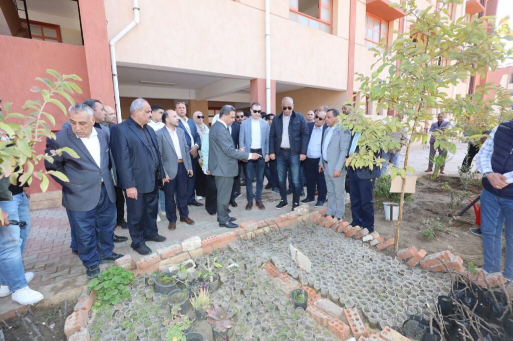 fb_img_17732299282071868208101877069622-1024x682 محافظ كفرالشيخ يغرس أول شجرة مثمرة بمدرسة الدمرداش للتعليم الأساسي بالرياض ضمن فعاليات تدشين حملة لزراعة 50 ألف شجرة مثمرة بالمبادرة الرئاسية «100 مليون شجرة»