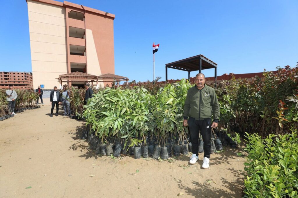 fb_img_17732299317617858112433108416111-1024x682 محافظ كفرالشيخ يغرس أول شجرة مثمرة بمدرسة الدمرداش للتعليم الأساسي بالرياض ضمن فعاليات تدشين حملة لزراعة 50 ألف شجرة مثمرة بالمبادرة الرئاسية «100 مليون شجرة»