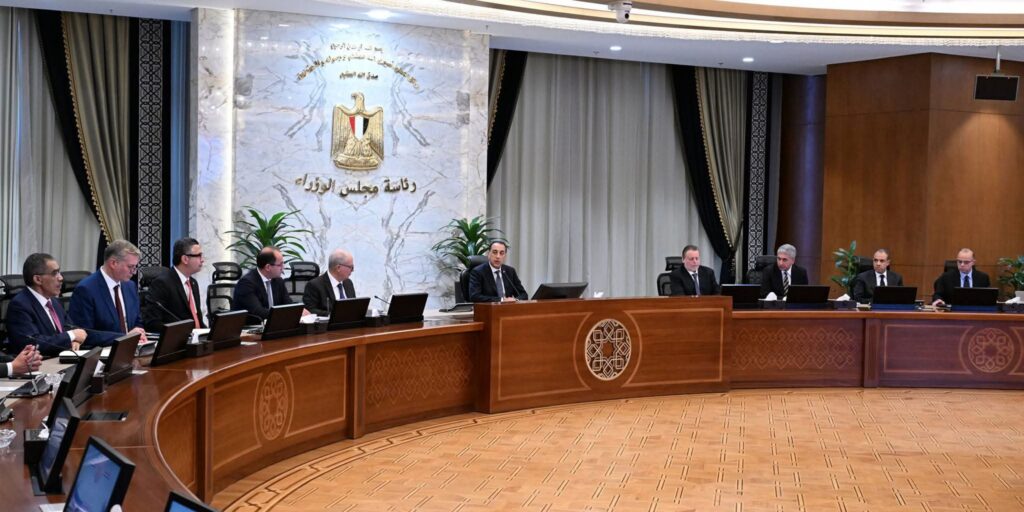 fb_img_17732445047193066446987538280933-1024x512 رئيس الوزراء يترأس اجتماع لجنة إدارة الأزمات المركزية