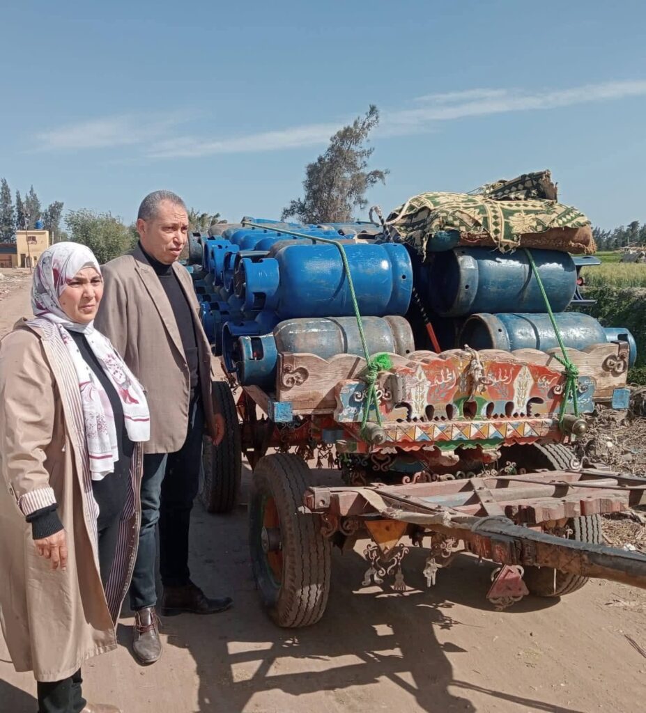 fb_img_17732606831651205337788489761209-927x1024 محافظ الدقهلية: متابعة انتهاء لصق استيكرات أجرة الركوب لكل الخطوط