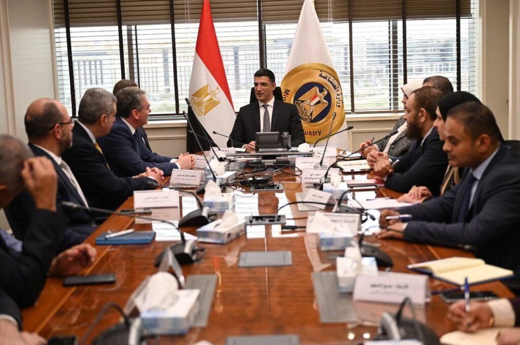 fb_img_1773476992998901073359531249407-1024x681 🔳 وزير الصناعة يبحث مع شركة دراسكيم للكيماويات المتخصصة مشروع إنشاء أول مصنع لإنتاج سيانيد الصوديوم في مصر والشرق الأوسط باستثمارات 200 مليون دولار