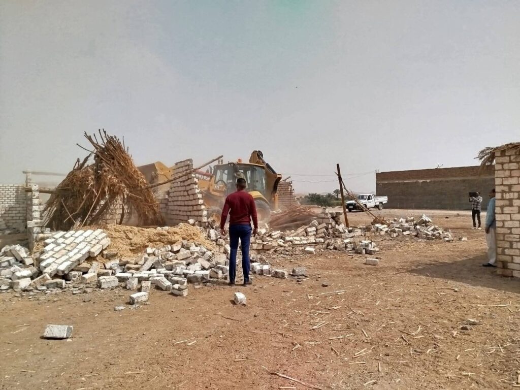 fb_img_17735004001131234613251134173340-1024x768 إزالة ٤ حالات بناء مخالف بمدينة البياضية.. وتنفيذ حملات نظافة وتمهيد للطرق بقرى المدينة
