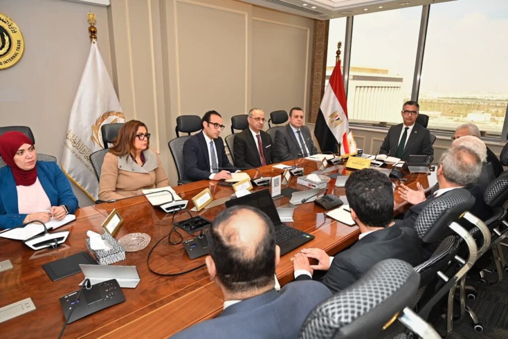 fb_img_17735738153342552189352899288052-1024x683 الدكتور شريف فاروق وزير التموين والتجارة الداخلية يعقد اجتماعًا مع شركة “برايم لاستشارات الأعمال” لبحث تطوير منظومة التفتيش والتصنيف الرقمي للأسواق