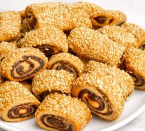 fb_img_17736493226582281783316239485181-300x272 القراقيش الهشة المقرمشة المظبوطة ساده او محشيه