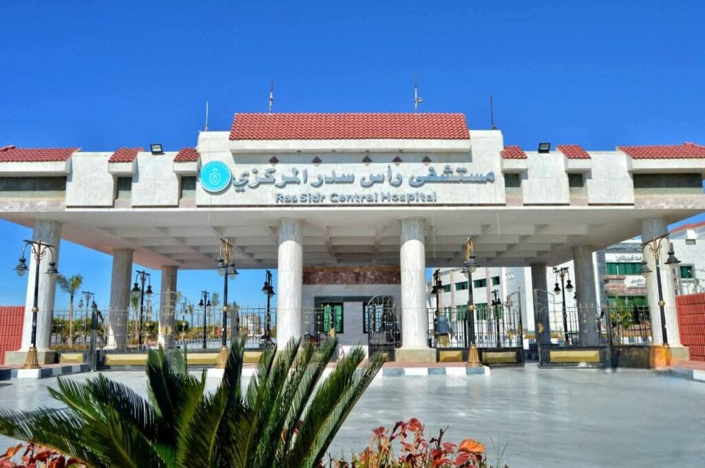 fb_img_17736560355973527627155253744421-1024x680 هيئة الرعاية الصحية تعلن نجاح قسطرة قلبية متخصصة لزرع منظم قلب دائم ثلاثي الحجرات لمسن بمستشفى رأس سدر التابعة للهيئة بفرع جنوب سيناء