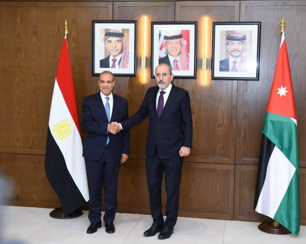 fb_img_1773711947190567754785691321000-1024x815 وزير الخارجية يعقد مباحثات مع نظيره الأردني في عمّان حول تداعيات التصعيد العسكري ويؤكد تضامن مصر الكامل مع المملكة الأردنية الهاشمية