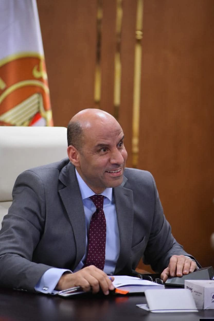 وزير العمل يعتمد صرف 343.9 مليون جنيه منحة عيد الفطر للعمالة غير المنتظمة “المسجلة لدى الوزارة”..