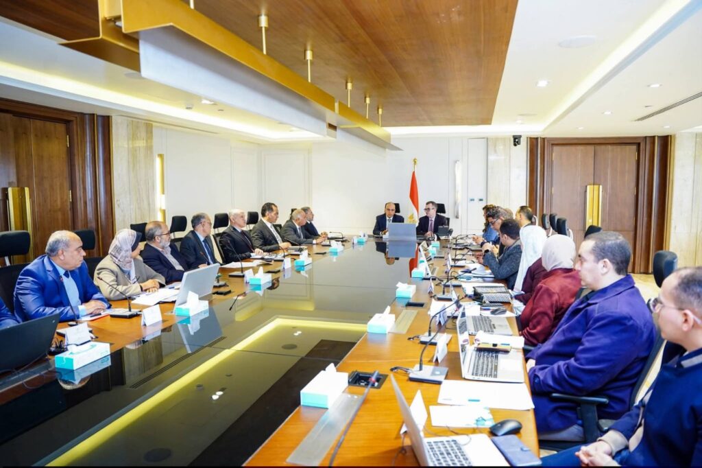 fb_img_17737445447976726243477103047021-1024x682 وزيرا التخطيط والتنمية الاقتصادية والموارد المائية والري يناقشان مقترح الخطة الاستثمارية لوزارة الري للعام المالي القادم ٢٠٢٦ / ٢٠٢٧