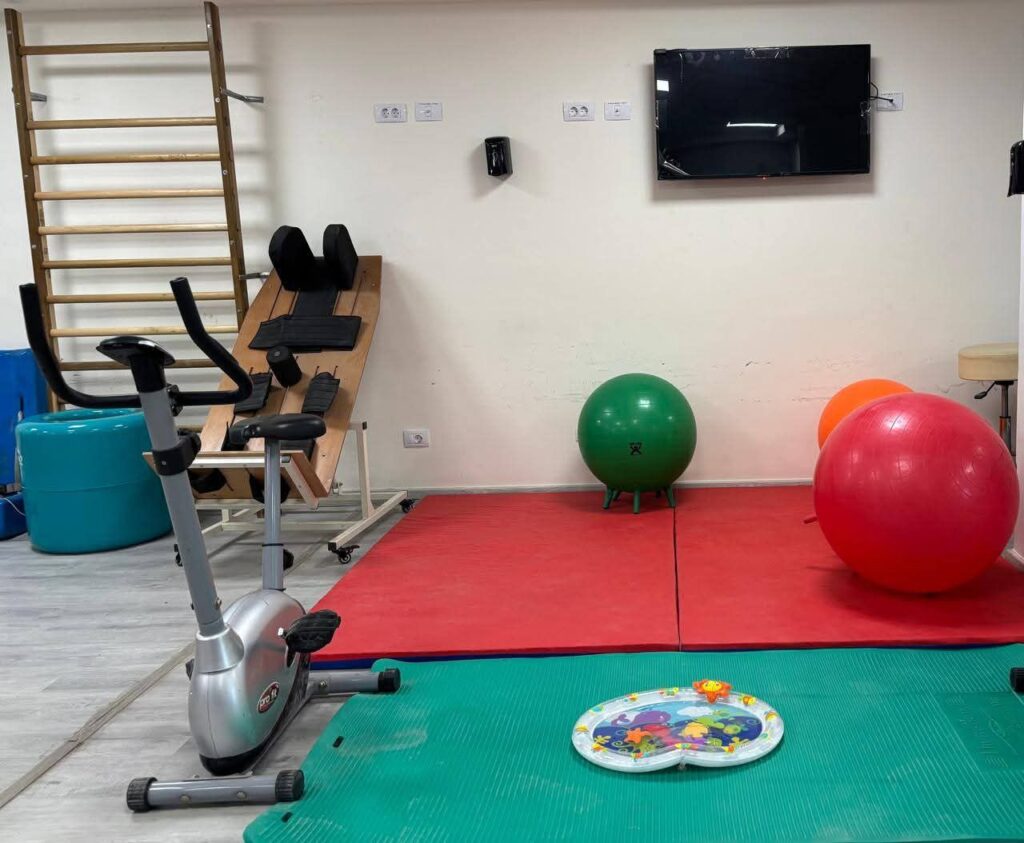 fb_img_17737452112958423391315201104095-1024x843 هيئة الرعاية الصحية تعلن تدشين خدمات العلاج الطبيعي والتأهيل الحركي للأطفال بمستشفى القنطرة غرب المركزي لتعزيز الرعاية التخصصية بالإسماعيلية