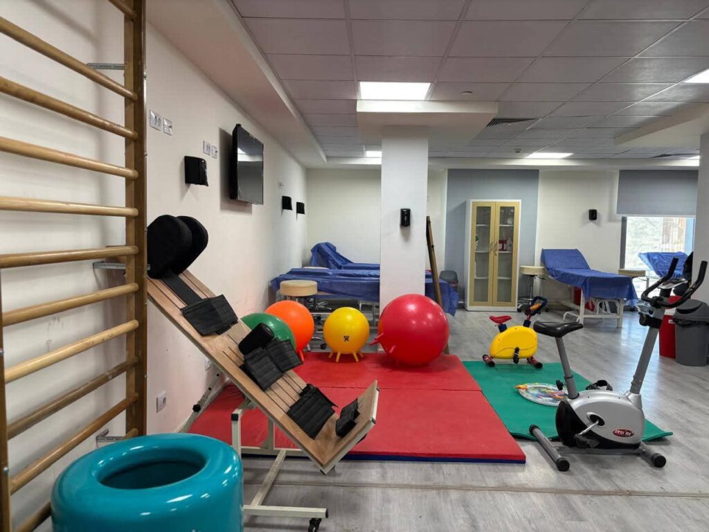 fb_img_17737452130853996296734513611726-1024x768 هيئة الرعاية الصحية تعلن تدشين خدمات العلاج الطبيعي والتأهيل الحركي للأطفال بمستشفى القنطرة غرب المركزي لتعزيز الرعاية التخصصية بالإسماعيلية