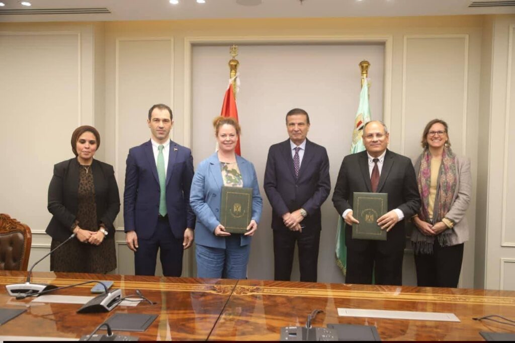 fb_img_17737453304987247286221427987408-1024x682 وزير الزراعة يشهد توقيع مذكرة تفاهم بين "البحوث الزراعية" وتحالف التنوع البيولوجي الدولي لتعزيز الابتكار