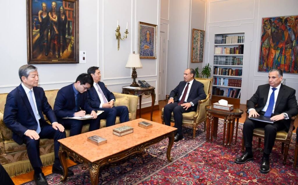 fb_img_17737554116415016469200304007858-1024x636 وزير الخارجية يستقبل المبعوث الصيني للشرق الأوسط