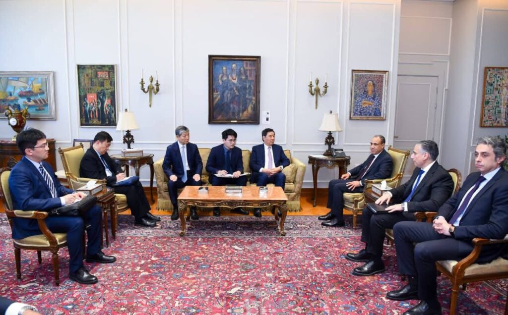 fb_img_17737554137103524570596178740924-1024x636 وزير الخارجية يستقبل المبعوث الصيني للشرق الأوسط