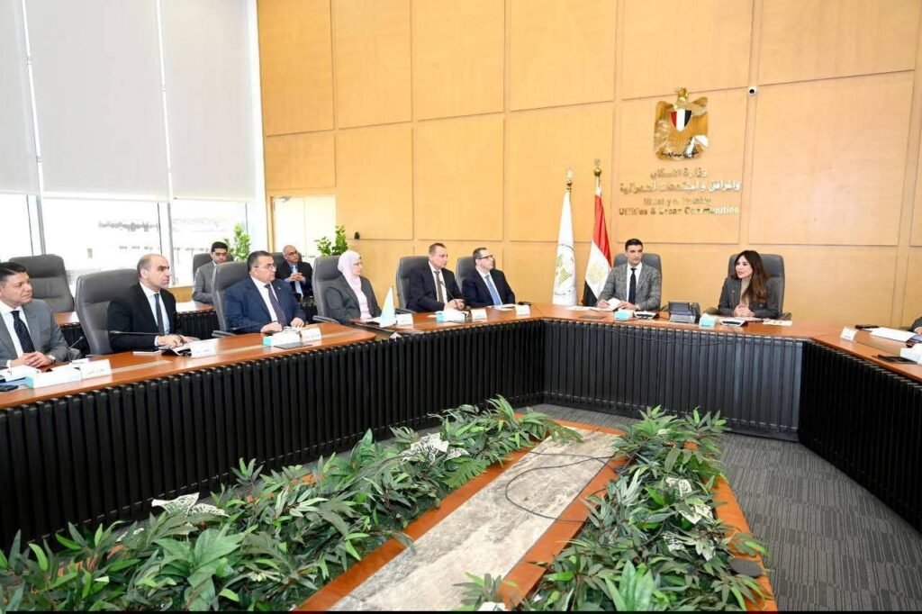 fb_img_17738277137794520258734725206471-1024x682 ● وزيرا الإسكان والصناعة يبحثان سبل التعاون المشترك في ملف تطوير المناطق الصناعية بما يدعم الصناعة والمصنعين